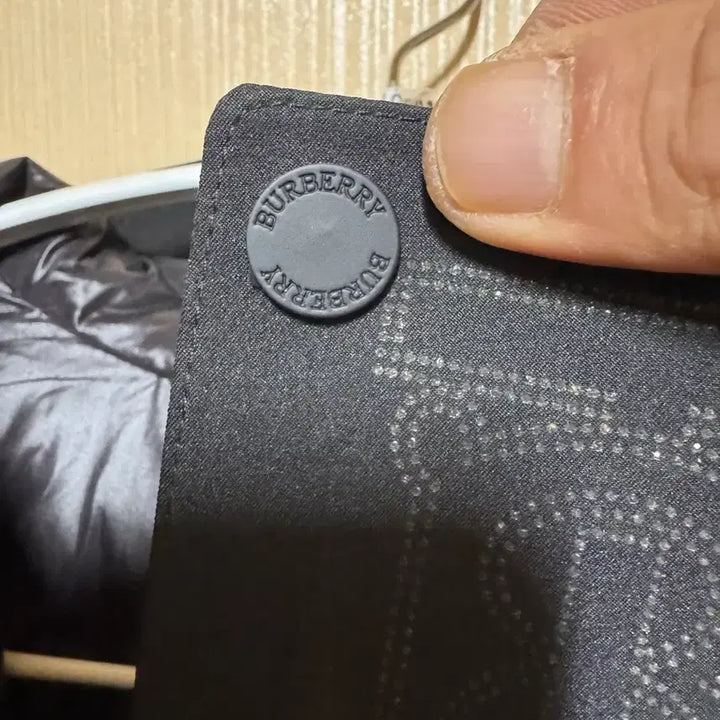 [BUNJANG] Burberry Padded Jacket - Large / 버버리패딩라지