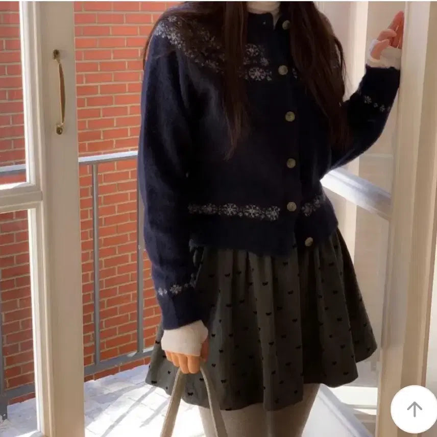 [BUNJANG] Nordic Navy Snowflake Cardigan / 노르딕 눈꽃 네이비 가디건