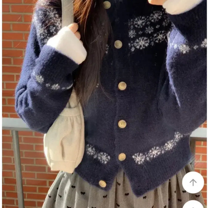[BUNJANG] Nordic Navy Snowflake Cardigan / 노르딕 눈꽃 네이비 가디건