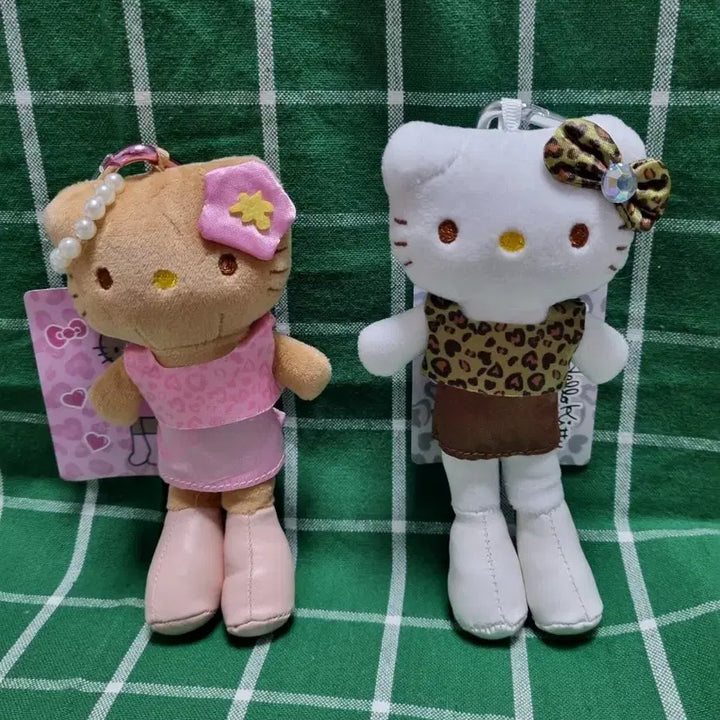 [BUNJANG] Hello Kitty Leopard Print Long Legs Doll Keyring Bundle Set / 2개 일괄 호피 롱다리키티  인형키링