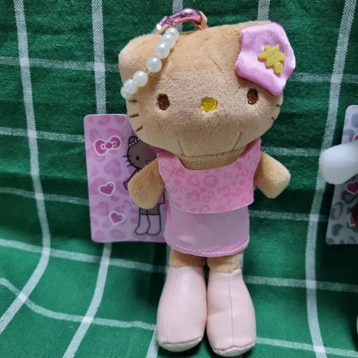 [BUNJANG] Hello Kitty Leopard Print Long Legs Doll Keyring Bundle Set / 2개 일괄 호피 롱다리키티  인형키링