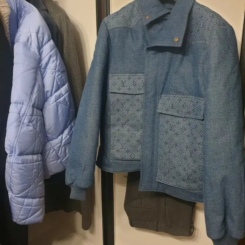 [BUNJANG] Louis Vuitton Monogram Padded Jacket, Size 52, New / (52) 루이비통 한정판 패딩 점퍼 블루종 자켓 코트 니트 미시착 새상품