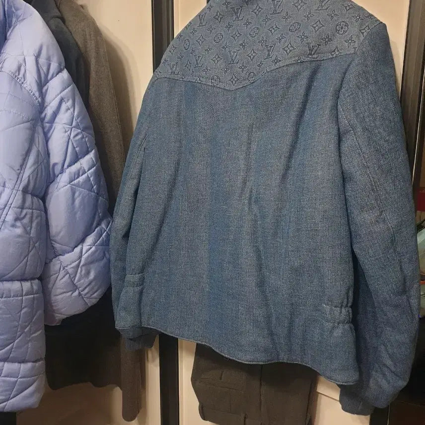 [BUNJANG] Louis Vuitton Monogram Padded Jacket, Size 52, New / (52) 루이비통 한정판 패딩 점퍼 블루종 자켓 코트 니트 미시착 새상품