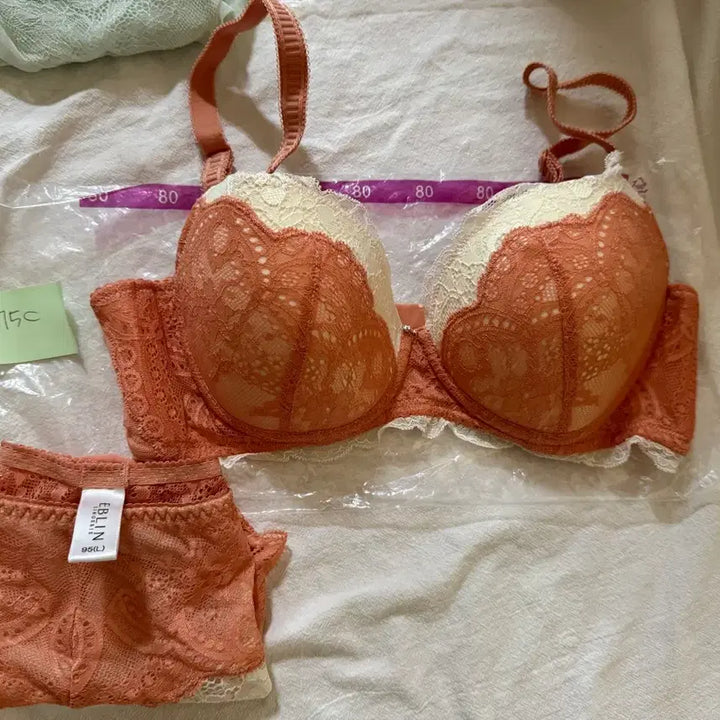 [BUNJANG] [Unspecified Brand] Underwear Set / [에블린 정품] 새상품 _속옷세트 판매