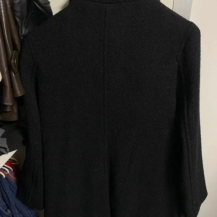 [SOLD OUT] 더버터크림 클래식 울 하프 코트 블랙 (정가 329,000원)
