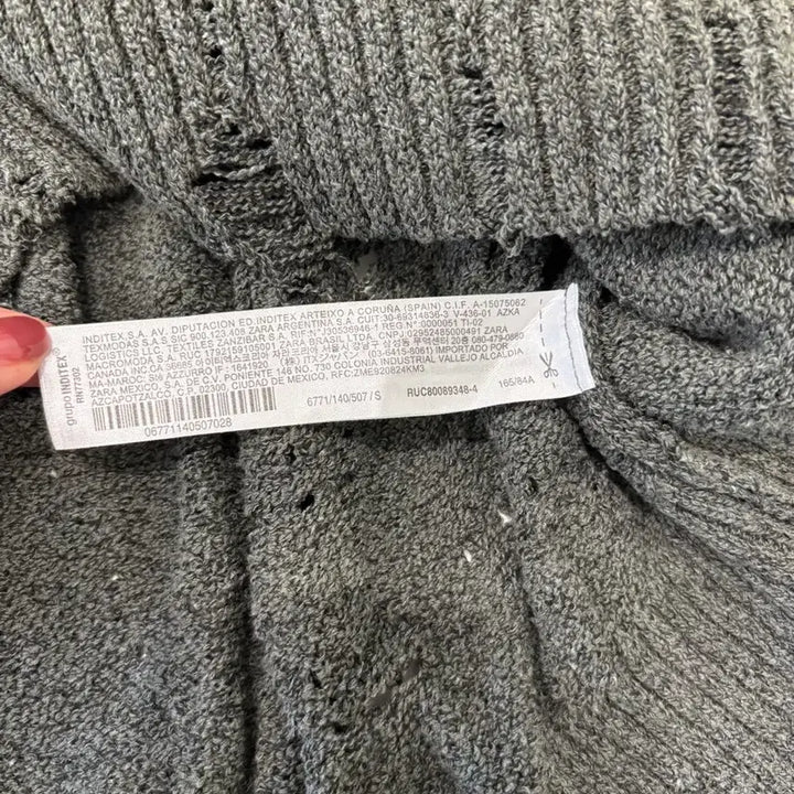 [SOLD OUT] zara destroyed open-work knit S