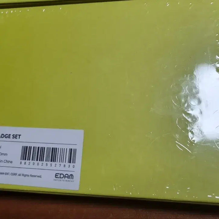 [BUNJANG] IU 13th Anniversary Badge Set / 아이유 IU 13주년 기념 BADGE SET 배지 세트