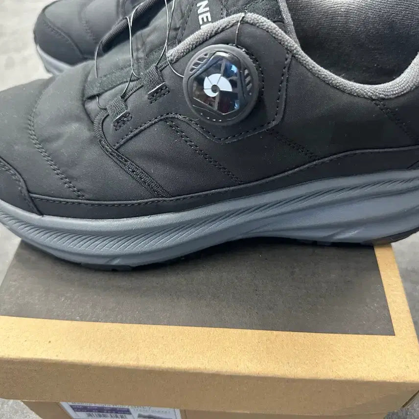 [BUNJANG] Nepa Hiking Boots 260mm / 네파 블랙 등산화 260mm