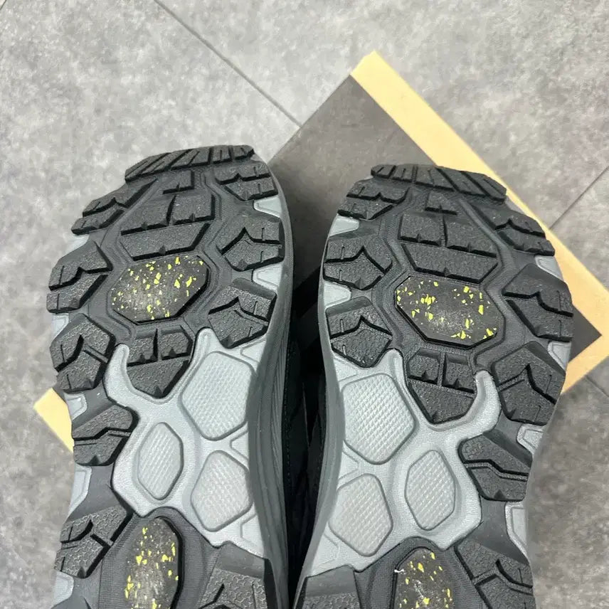 [BUNJANG] Nepa Hiking Boots 260mm / 네파 블랙 등산화 260mm