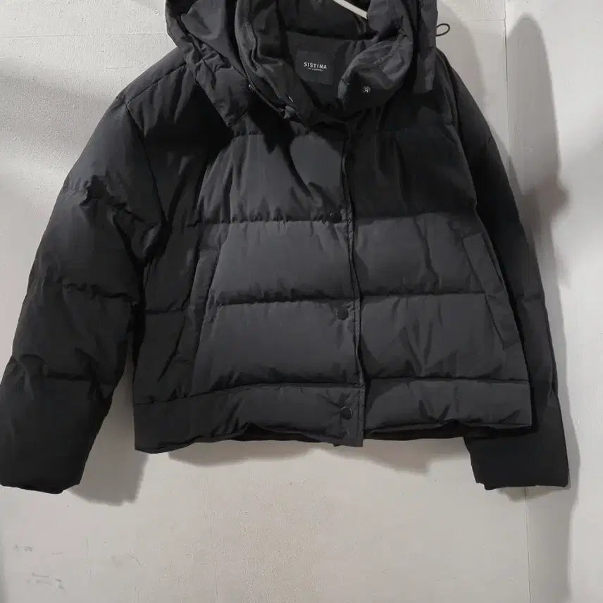 [BUNJANG] SISTINA Hooded Short Padded Jacket Black / 시스티나  SISTINA  후드 숏패딩 블랙