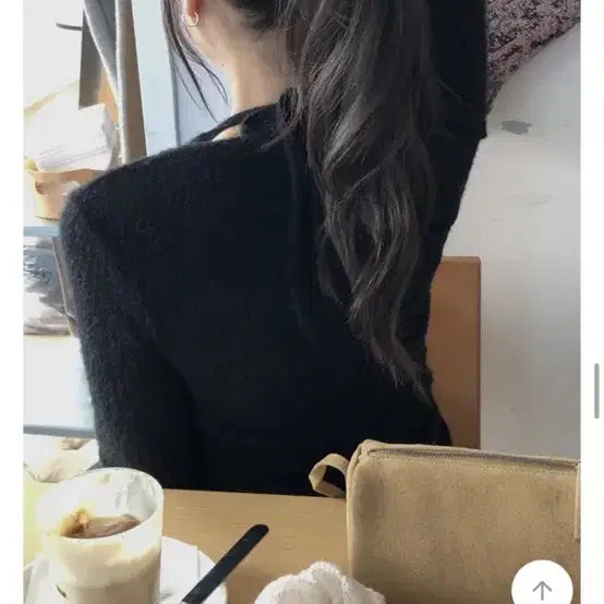 [BUNJANG] Avely Halter Neck Knit Top / 에이블리 홀터넥 니트 새상품