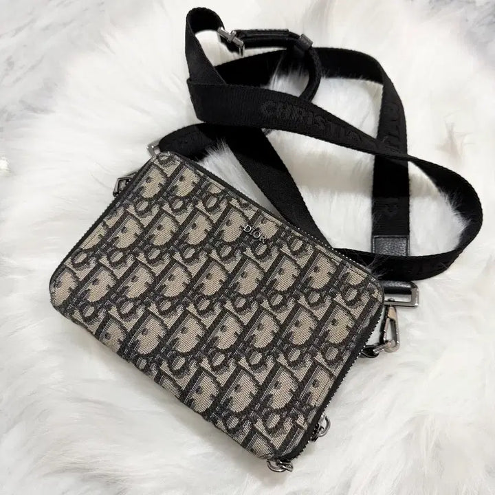 [BUNJANG] Dior Oblique Strap Pouch Messenger Bag / [정품] 디올 오블리크 스트랩 파우치 메신저백