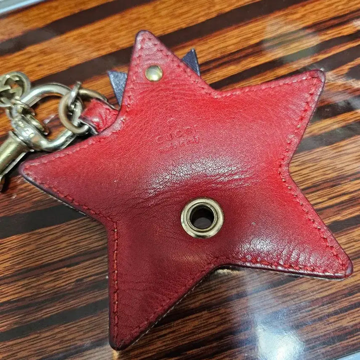 [BUNJANG] Gucci GG Pattern Star Keychain / 정품) 구찌 GG 패턴 별모양 키링 (사용감 있음)