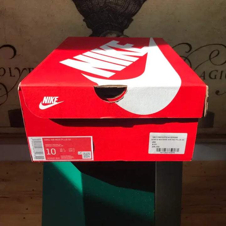 [BUNJANG] Nike Air Max Plus SE Sneakers / (N)나이키 에어맥스 플러스 SE 280