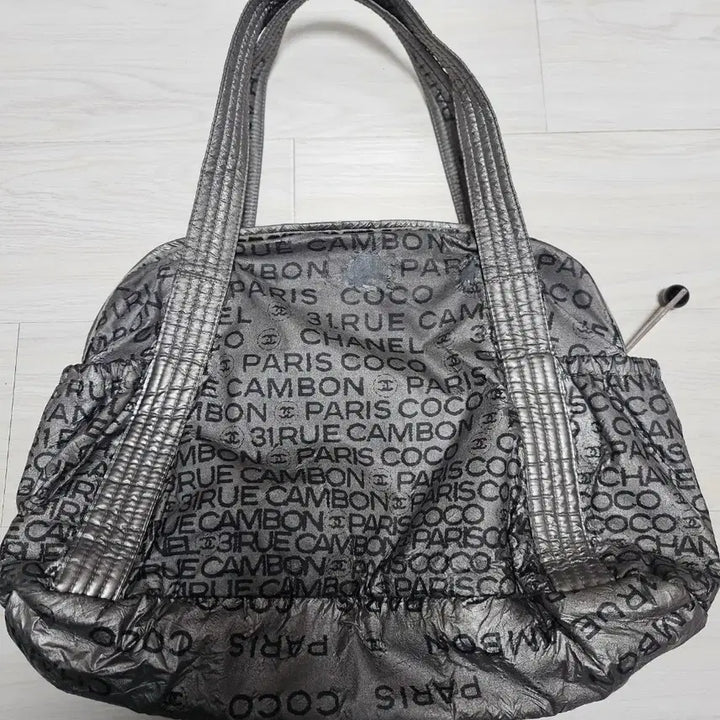 [BUNJANG] Chanel Cambon 12 Series Nylon Cruise Line Shoulder Bag / 정품) 샤넬 깜봉 12번대 나일론 크루즈라인 숄더백 판매합니다