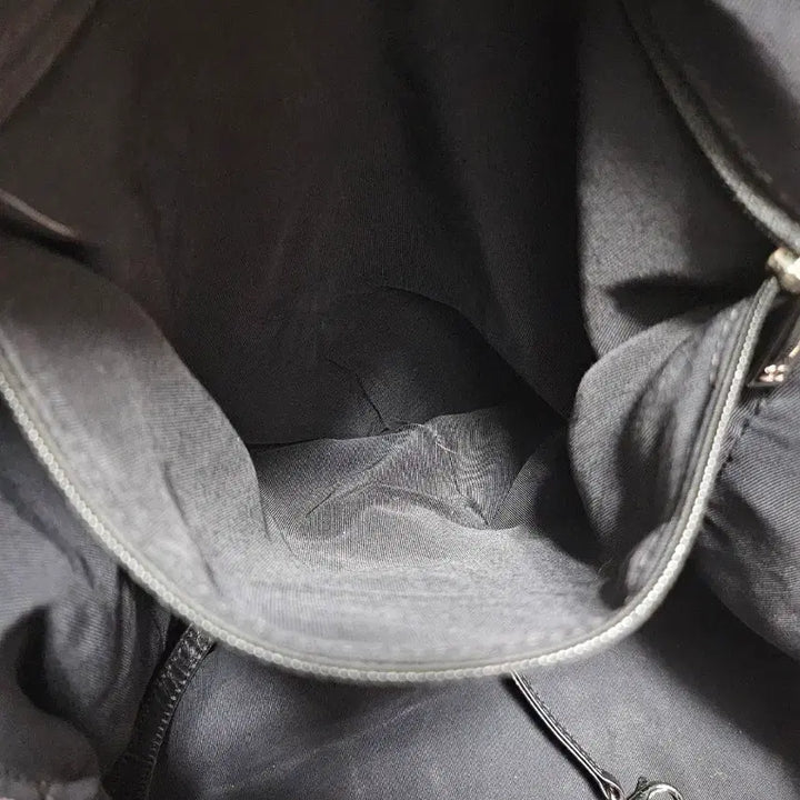 [BUNJANG] Chanel Cambon 12 Series Nylon Cruise Line Shoulder Bag / 정품) 샤넬 깜봉 12번대 나일론 크루즈라인 숄더백 판매합니다