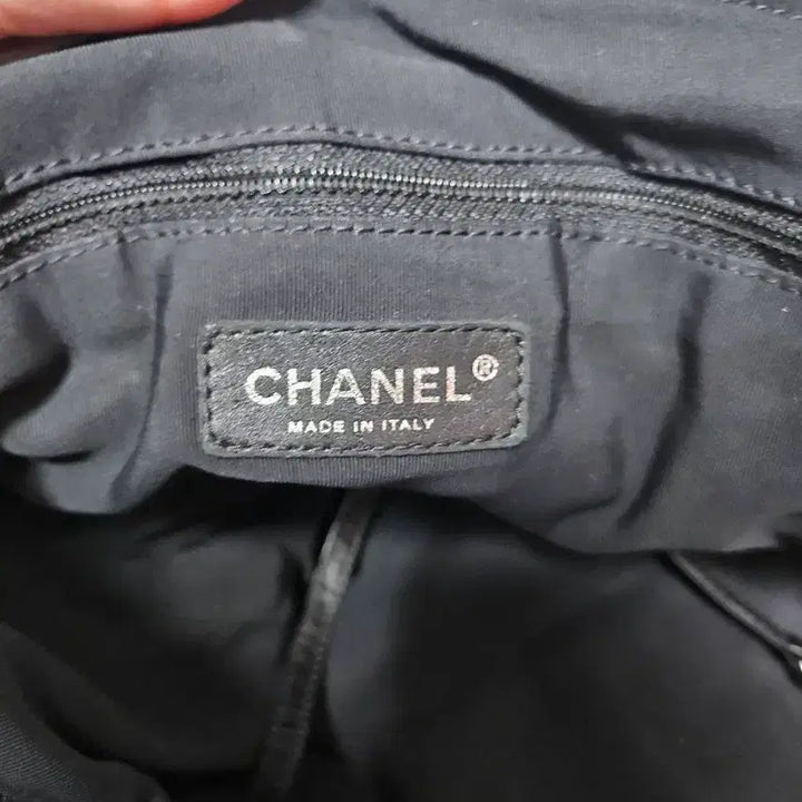 [BUNJANG] Chanel Cambon 12 Series Nylon Cruise Line Shoulder Bag / 정품) 샤넬 깜봉 12번대 나일론 크루즈라인 숄더백 판매합니다