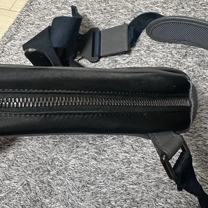 [SOLD OUT] 디올 x 사카이 새들백 블랙 Dior x Sacai Saddle Bag