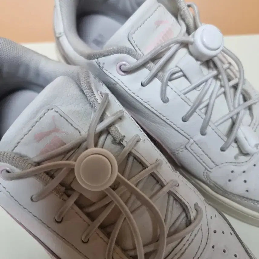 [BUNJANG] Puma White and Pink Sneakers / 푸마 흰핑 235 운동화 끈조절