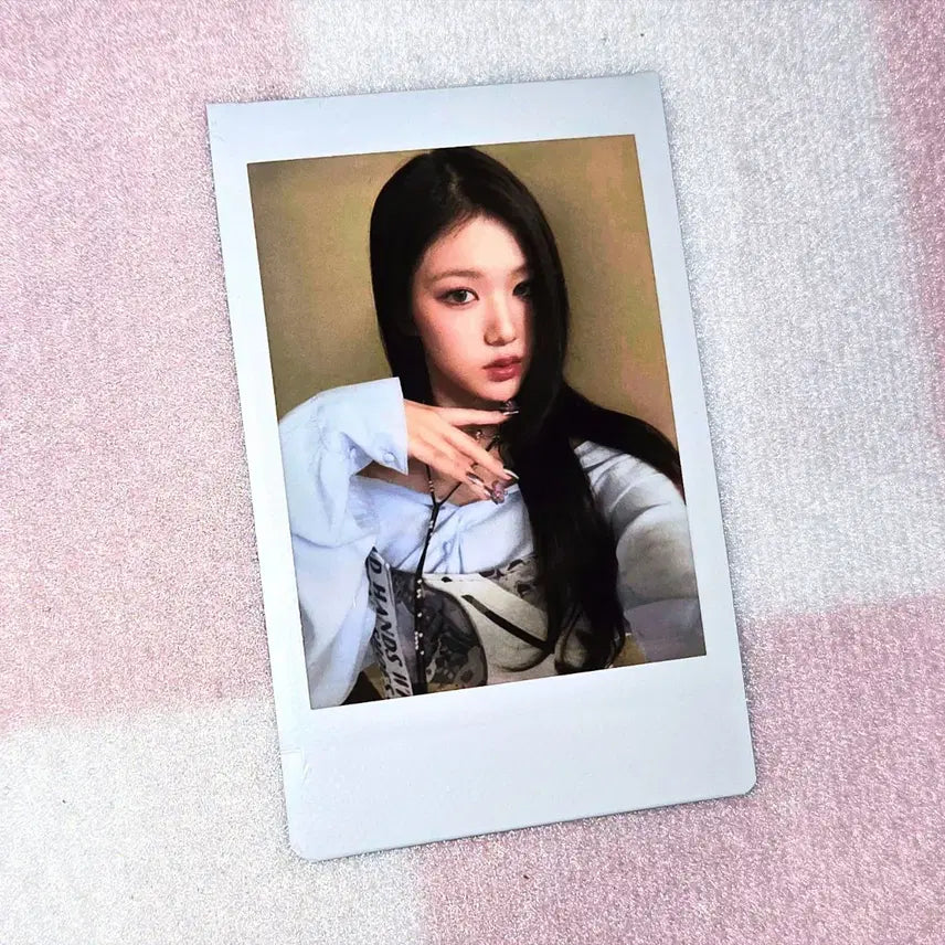 izna 이즈나 지윤 n/a 타워레코드 폴라로이드 포토카드 양도