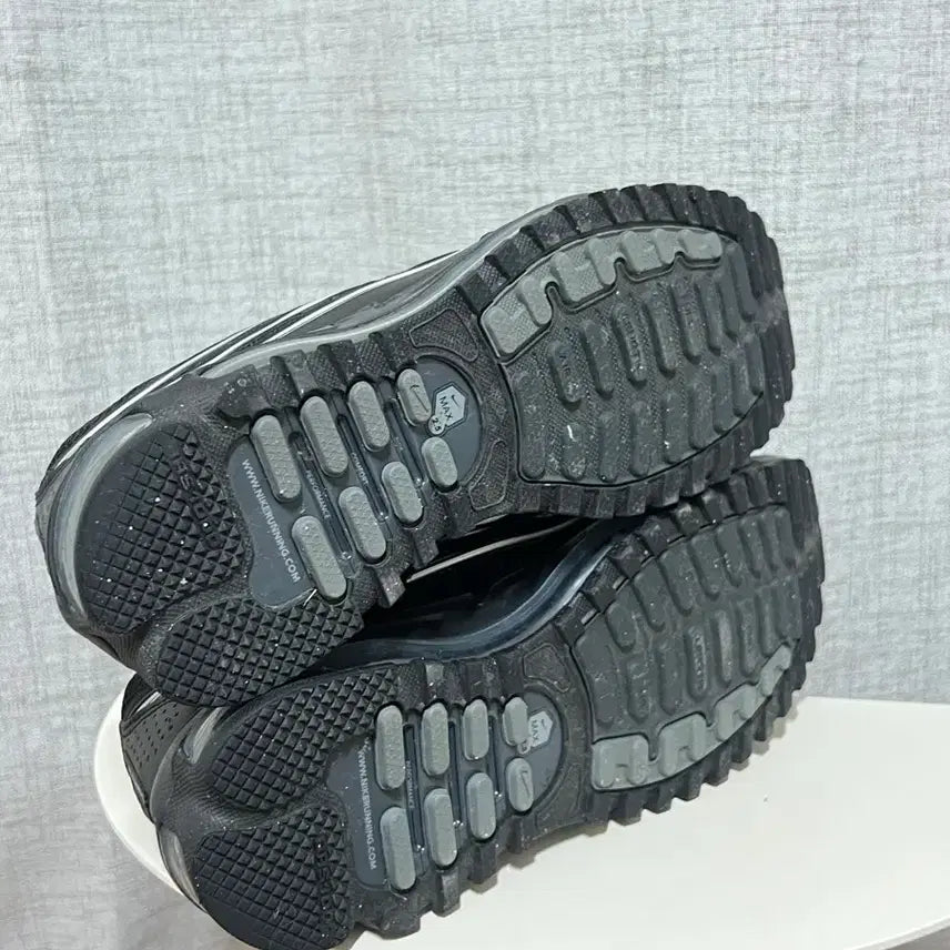 [BUNJANG] Nike Air Max TL 2.5 Black Sneakers / 나이키 에어맥스 TL 2.5 블랙 245