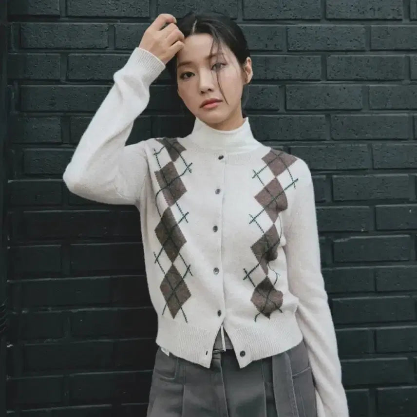 [BUNJANG] Artide Cashmere Argyle Cardigan Beige / 아티드 캐시미어 아가일 가디건 베이지- 1회 시착
