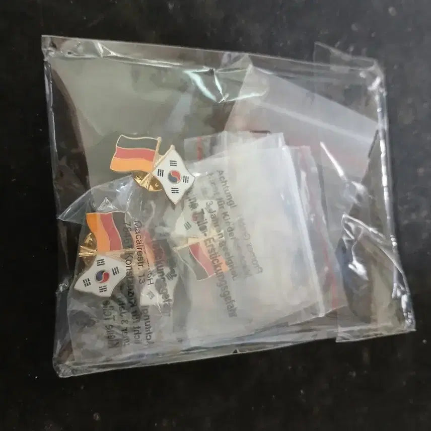 [BUNJANG] German Embassy Badge Set / 독일 대사관 ( 개인 소장품 )  빼지 팝니다.  새제품