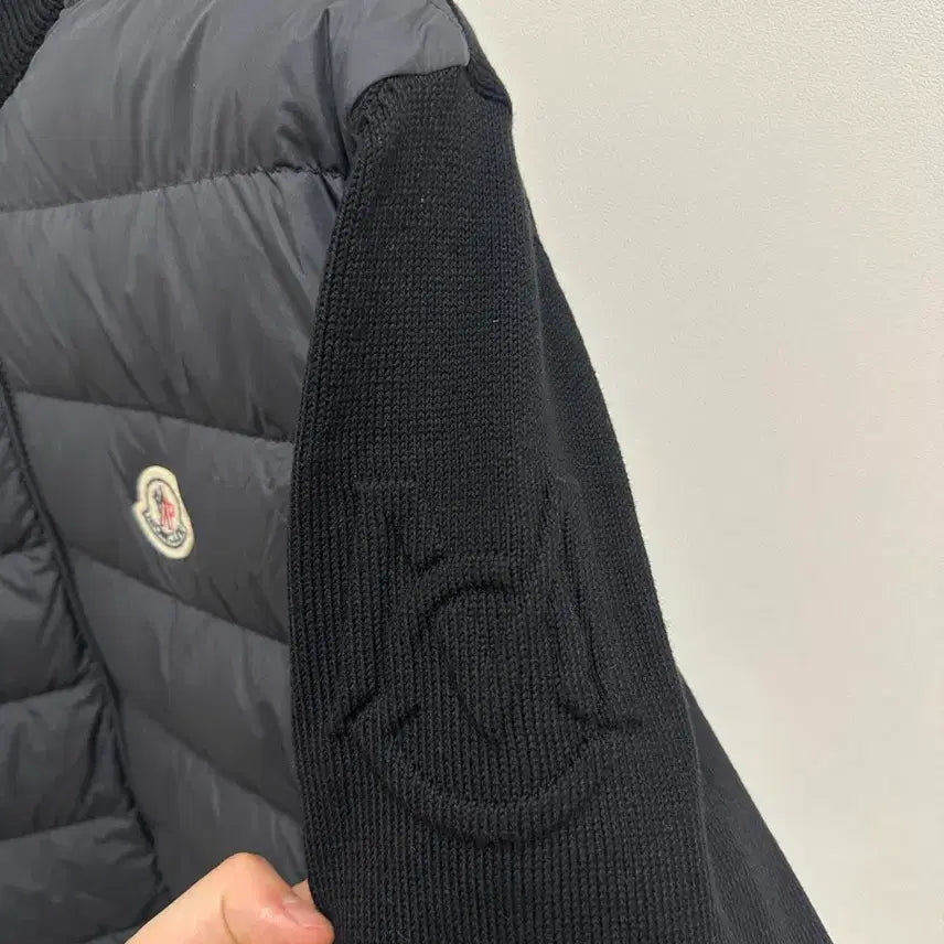 [BUNJANG] Moncler Knit Padded Jacket / 몽클레어 니트 패딩(새상품급) 전국 품절