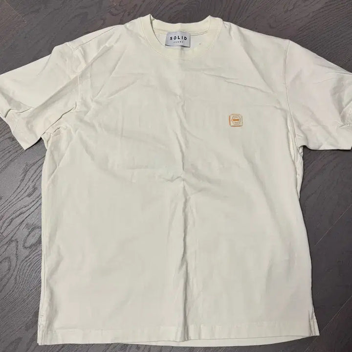 [BUNJANG] Solid Homme Beige Les Essentiels Graphic T-shirt / 솔리드옴므 베이지 레제르망 그래픽 티셔츠