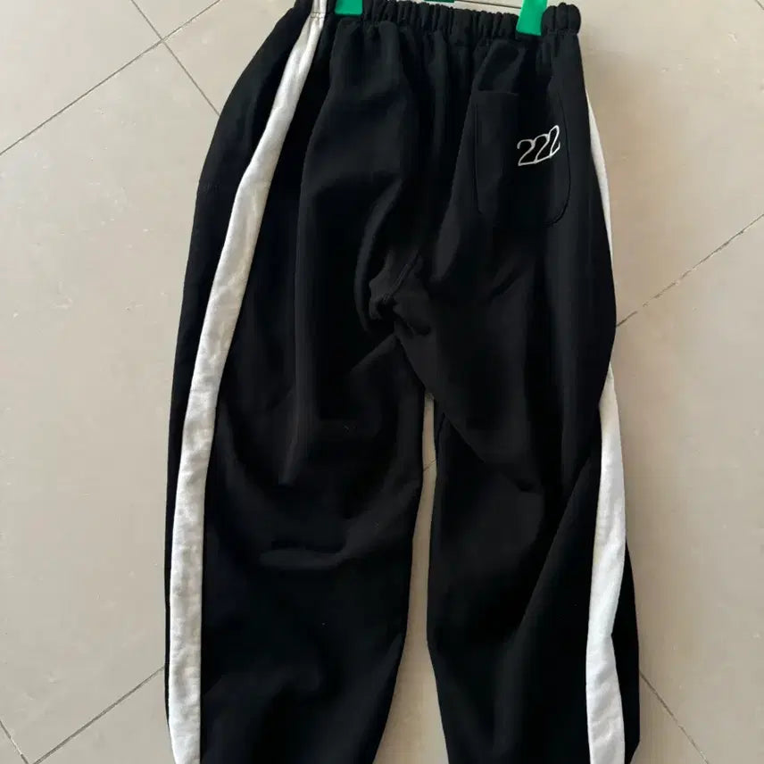 [BUNJANG] ITZY Black Training Jogger Pants / 이투둘 블랙 트레이닝 조거 팬츠 PANTS 017