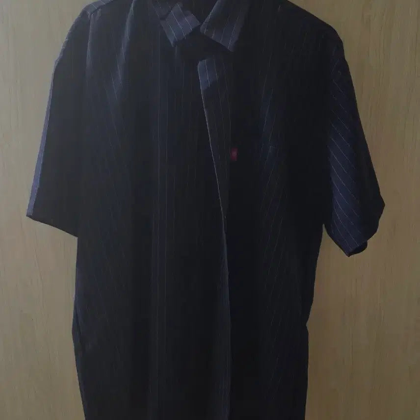 [BUNJANG] Navy Striped Short Sleeve Shirt / 남색 스트라이프 반팔 셔츠