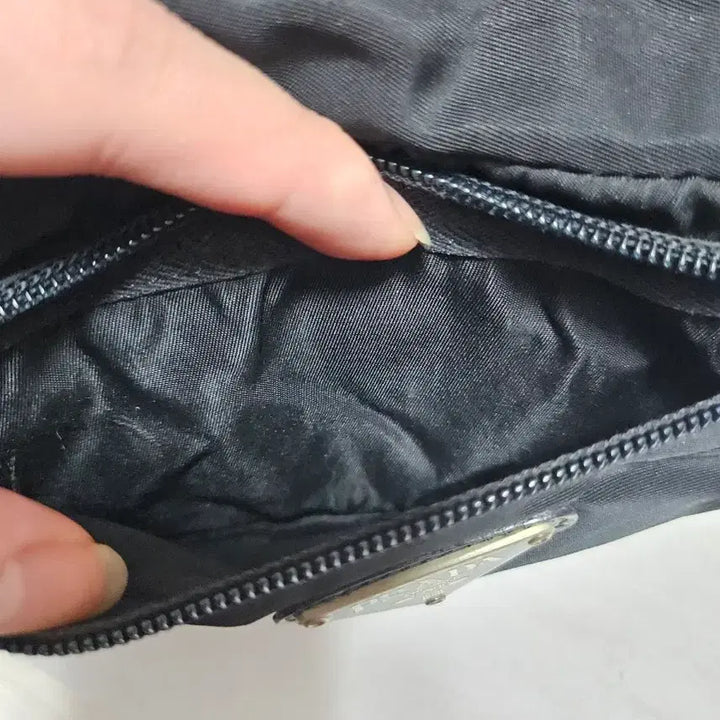 [BUNJANG] Prada Nylon Pouch / 정품) 프라다 블랙 나일론 파우치 블랙 판매합니다 (보증서 발급)