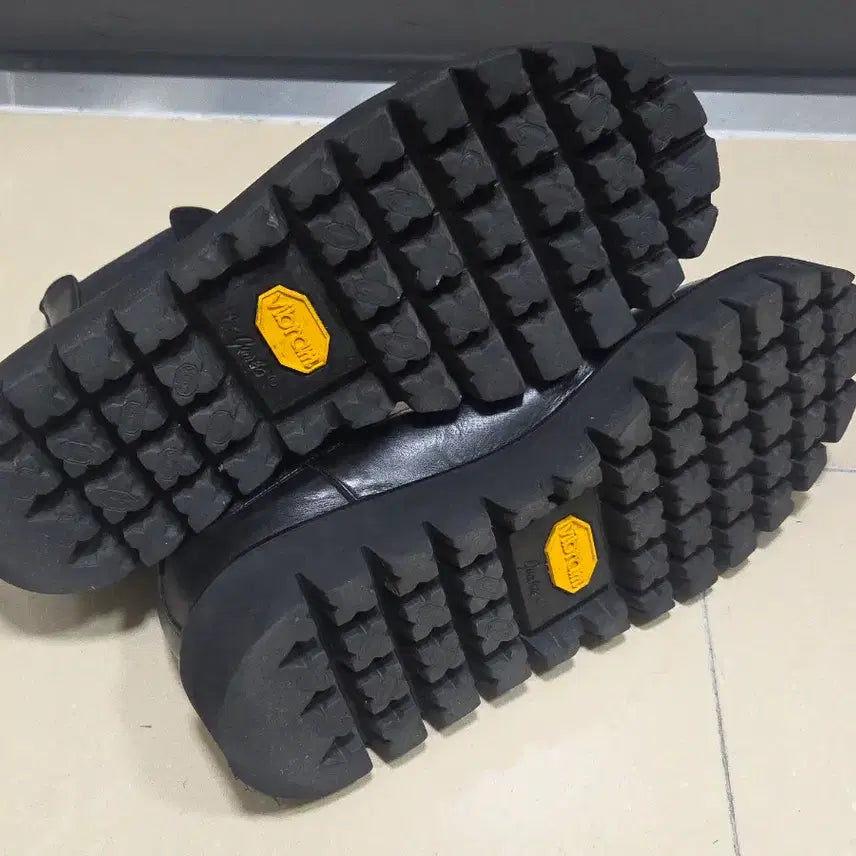 [BUNJANG] Choki Vibram Chelsea Boots - Matte Black (Size 280) / 요위 Choki 비브람 첼시부츠 매트 블랙 280