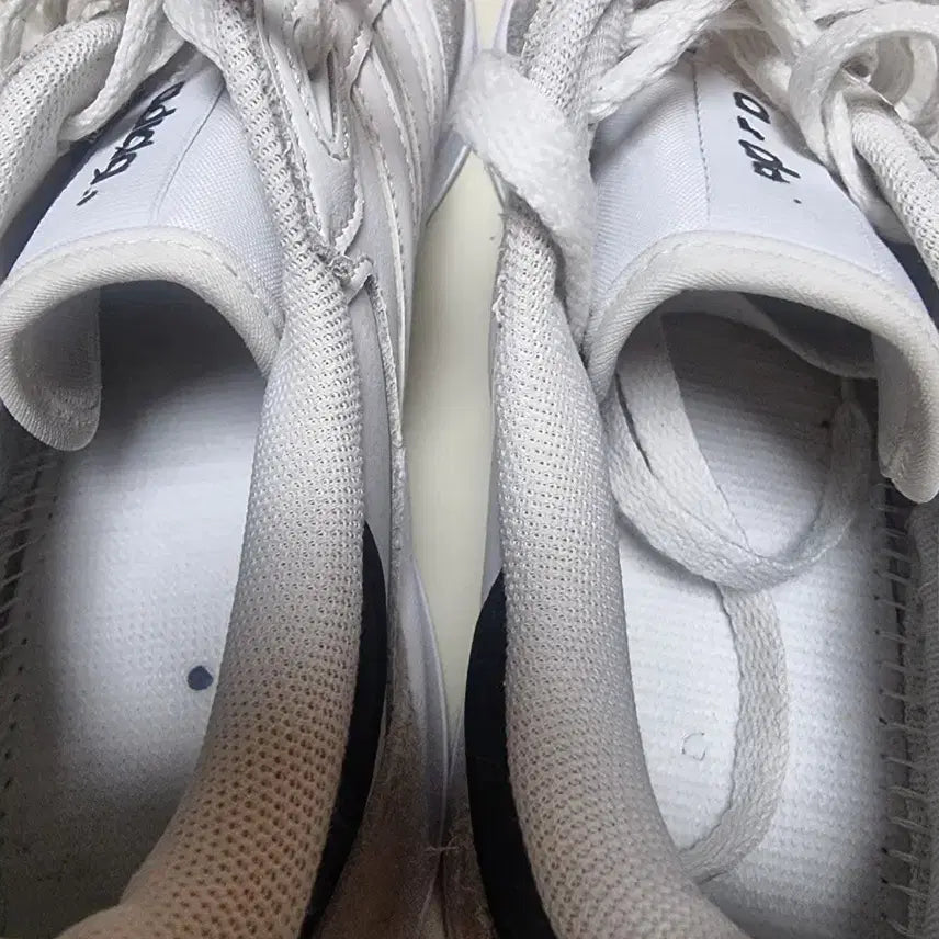 [BUNJANG] Adidas White Sneakers / 아디다스 270 흰색 스니커즈 운동화