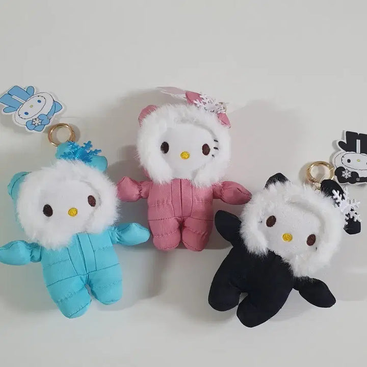 [BUNJANG] Keyring Black Padded Jumpsuit / 키티 패딩 점프수트 키링 (블랙)