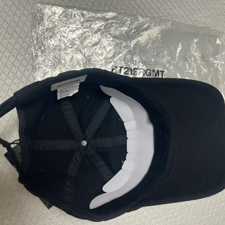 [BUNJANG] Line Friends BT21 Chimmy Fragment Ball Cap / 라인프렌즈 BT21 프라그먼트 볼캡 모자 블랙 치미