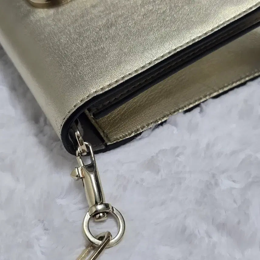[BUNJANG] Valentino Chain Crossbody Bag / 발렌티노 가방 체인 크로스백 (정품)