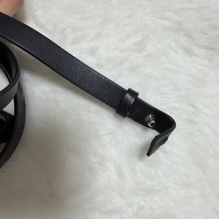 [BUNJANG] Cos Leather Micro Tote Crossbody Bag / 코스 레더 폴드 마이크로 토트 크로스바디 백