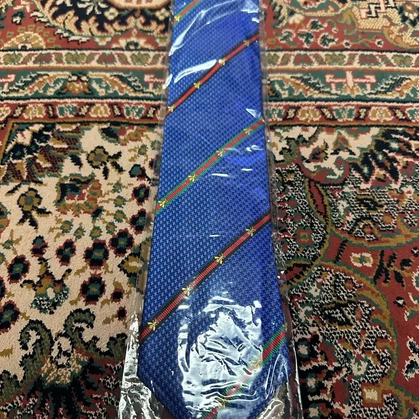 [BUNJANG] Gucci Signature Pattern Silk Necktie Navy / *새상품 구찌 GUCCI 명품 넥타이 악세사리 미사용 미개봉