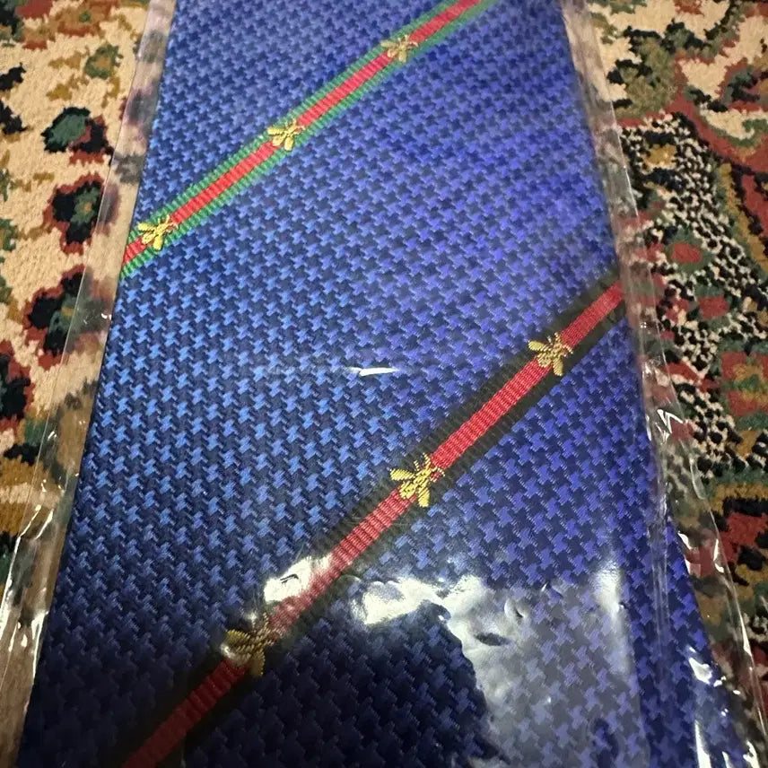 [BUNJANG] Gucci Signature Pattern Silk Necktie Navy / *새상품 구찌 GUCCI 명품 넥타이 악세사리 미사용 미개봉