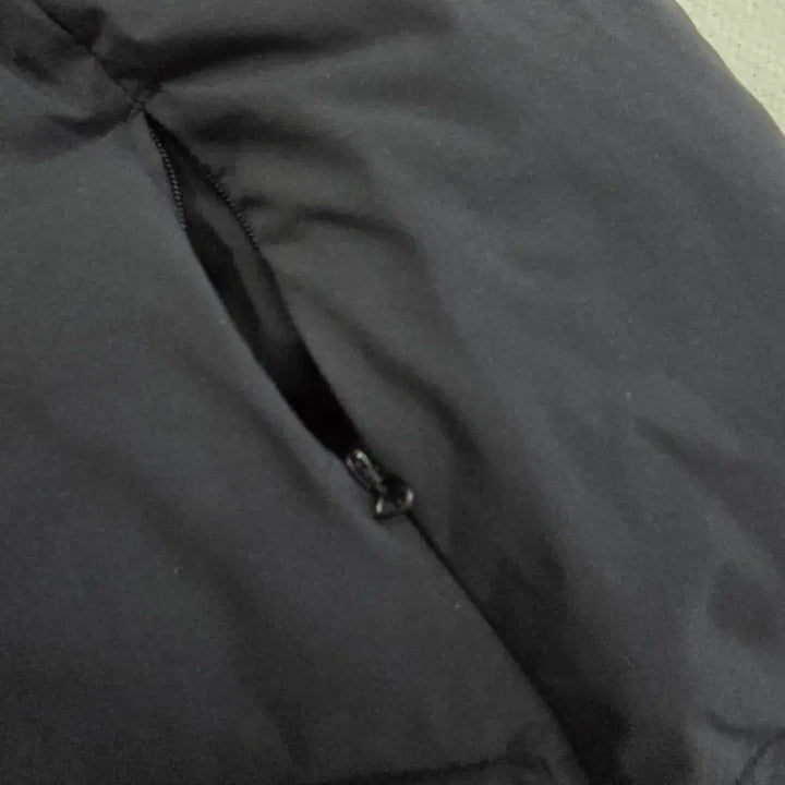 [BUNJANG] Descente Women's Hooded Long Down Padded Jacket / [90] 데상트 여성 후드 롱패딩 다운 점퍼 1223J2