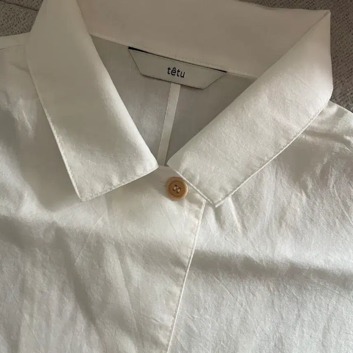 [BUNJANG] Tetu Ivory Shirt (Sealed) / tetu 떼뚜 아이보리 셔츠 새상품