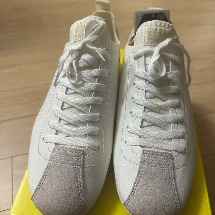 [BUNJANG] Onitsuka Tiger GSM White Sneakers / 오니츠카타이거 GSM 흰색 스니커즈