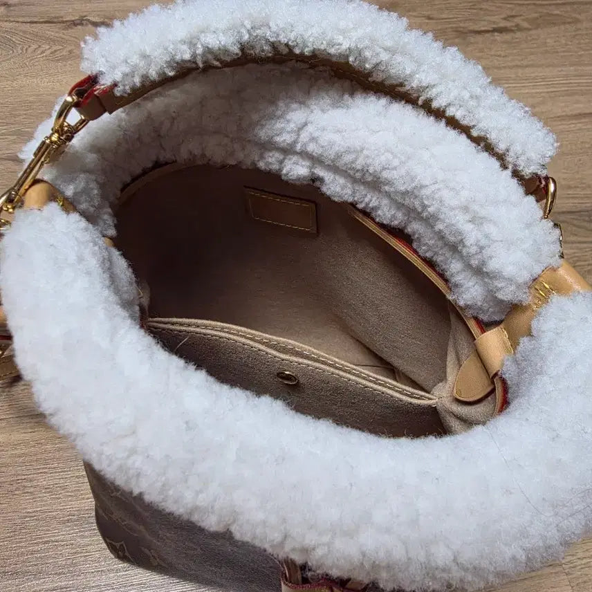 [BUNJANG] NCT Louis Bag / 루이 가방