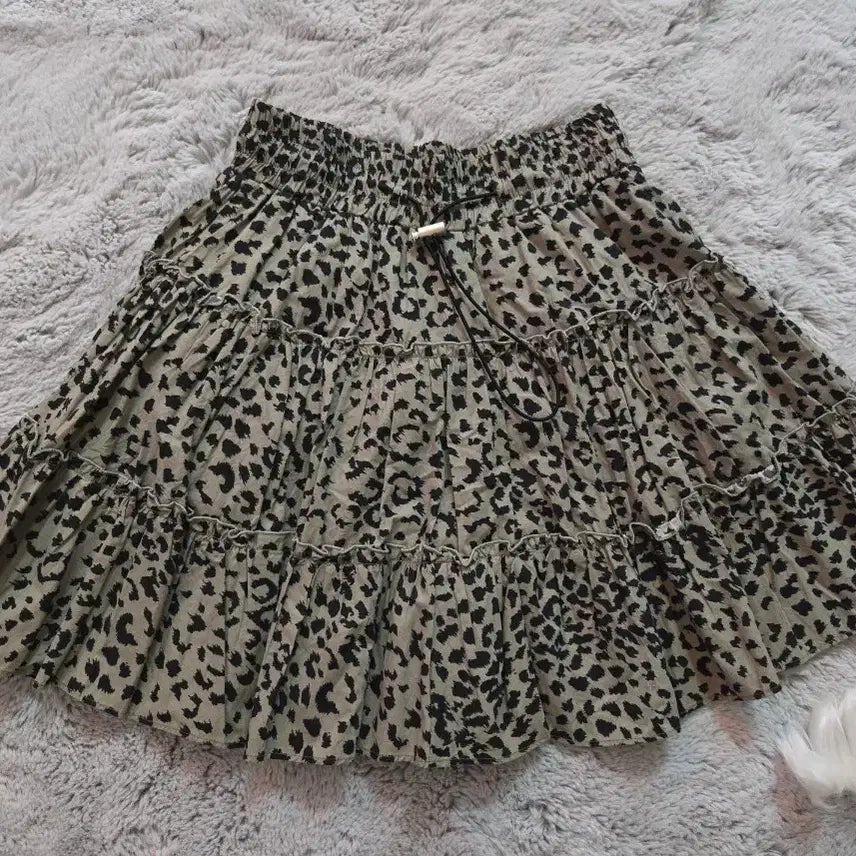 [BUNJANG] Leopard Print Ruffle Mini Skirt / 레오파드 캉캉 미니스커트