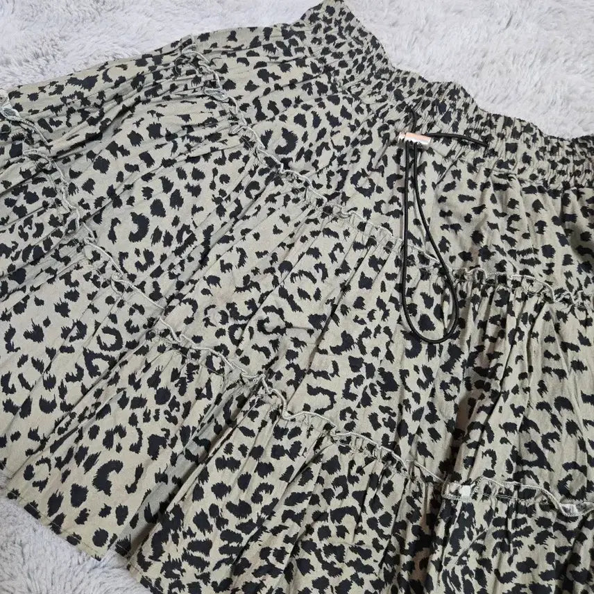 [BUNJANG] Leopard Print Ruffle Mini Skirt / 레오파드 캉캉 미니스커트