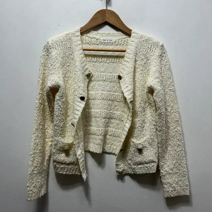 [BUNJANG] Yumi at Lumi Ivory Crop Cardigan / Yumi at Lumi 아이보리 크롭 가디건