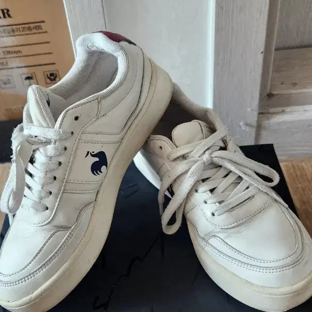 [BUNJANG] Le Coq Sportif Leather Sneakers (235mm) / 구매가 189000원 르꼬끄 운동화 (가죽) 235미리~이쁘고 고급스러워