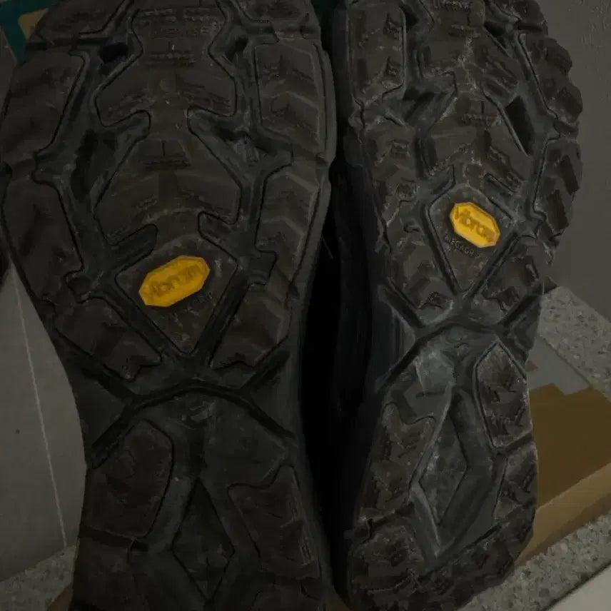 [BUNJANG] HOKA Satisfy 280 Coffee / 호카 새티스파이 280 커피