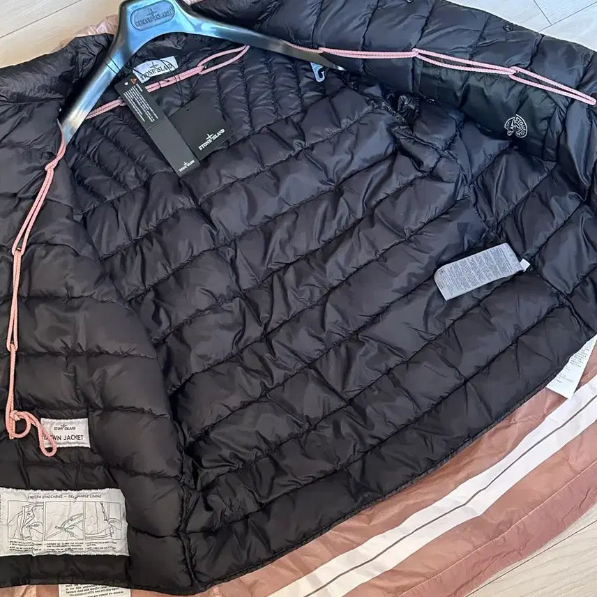 [SOLD OUT] 스톤아일랜드 82/22 40주년 마이크로 패딩 22fw 새상품